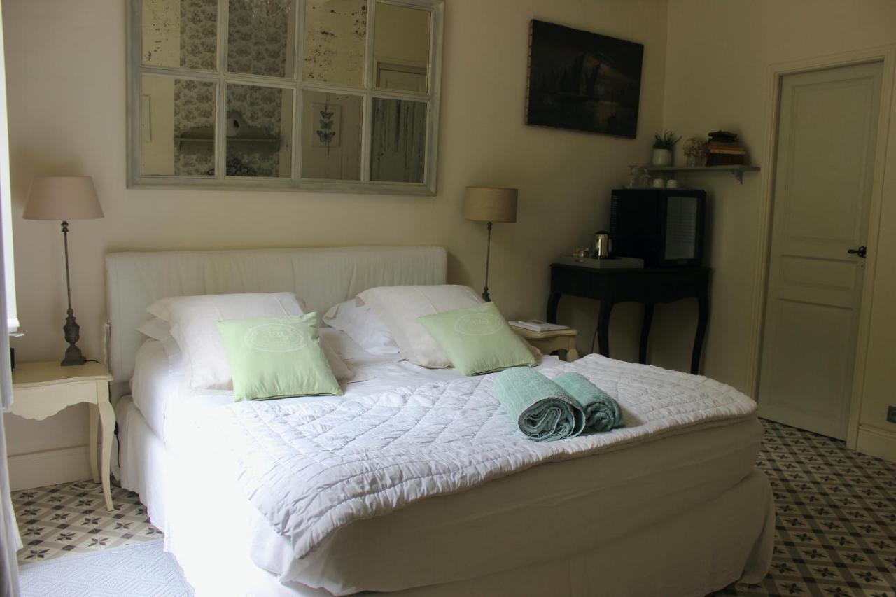 Mas De Rique Hotell Saint-Étienne-du-Grès Eksteriør bilde