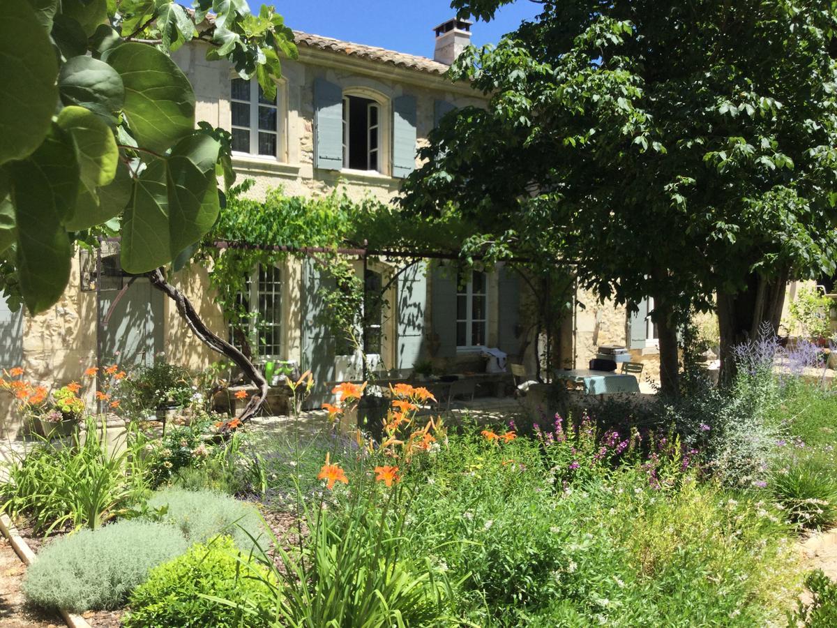 Mas De Rique Hotell Saint-Étienne-du-Grès Eksteriør bilde